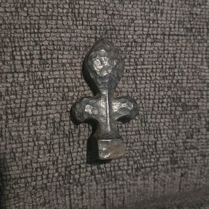 Cast Iron Hammered Fleur-de-Lis Finial Fence Topper Decor